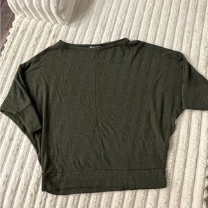 Wantable Green Knit Batwing Top Size Medium